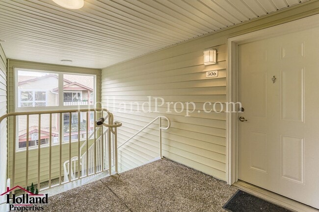 Building Photo - Charming 2-Bedroom in Prime Beaverton Loca...