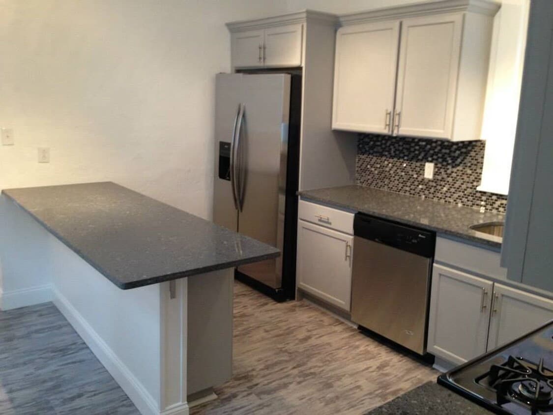Foto principal - Stunning Gold Quality Renovation - South S...