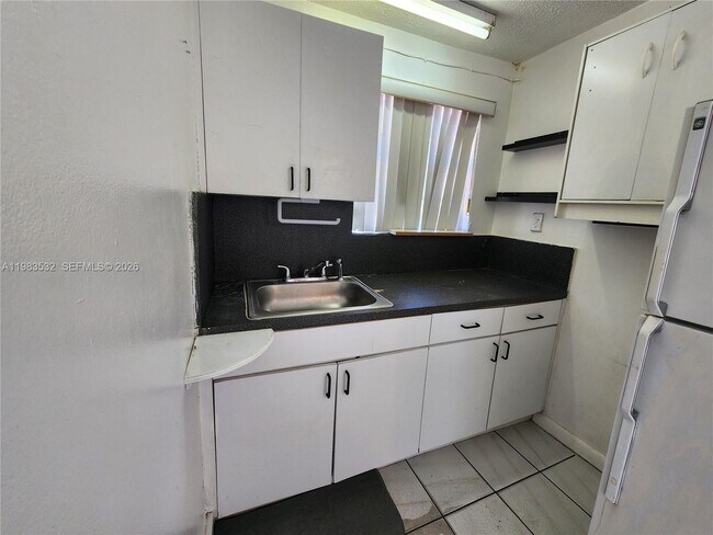 Foto del edificio - 2210 SW 89th Ct