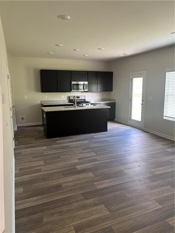 Building Photo - 111 Lavender Cir