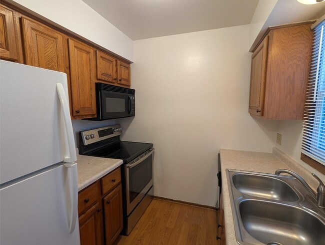 Foto del edificio - 1408 E Sunset Dr