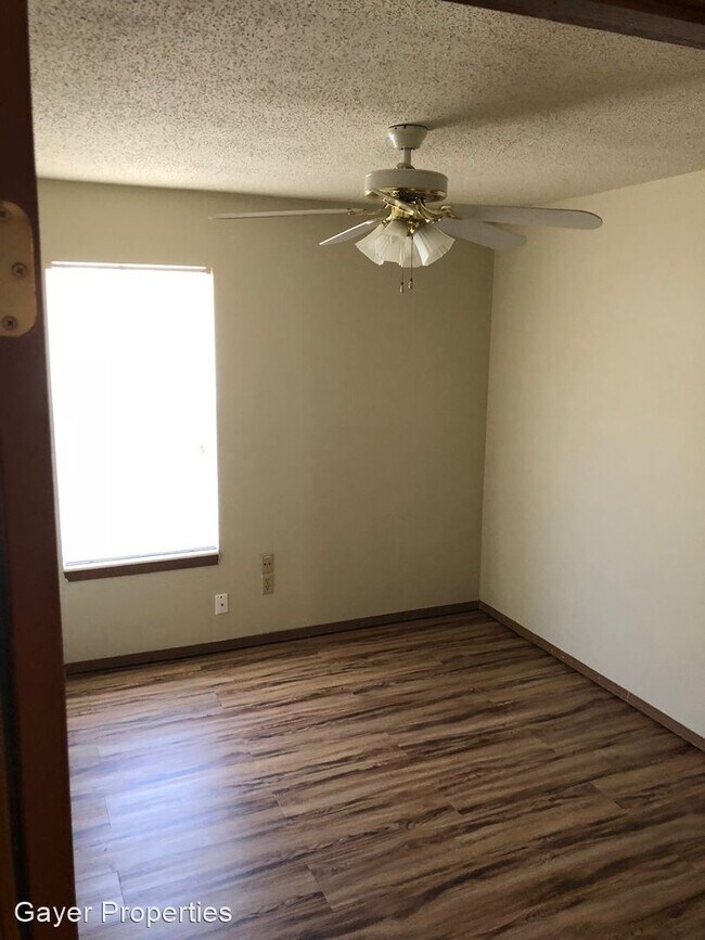 Foto del edificio - 2 br, 2 bath House - 1684 Linda Jo Pl