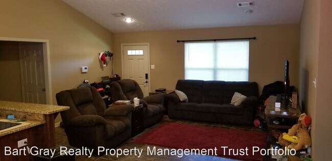 Foto del edificio - 3 br, 2 bath House - 117 Peach Street