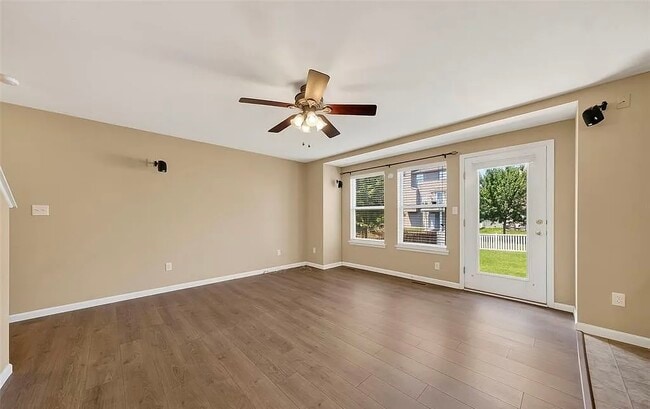 Building Photo - 607 Spring Mnr