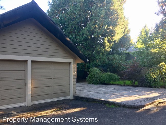 Building Photo - 5306 Rinearson Rd