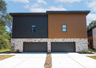 Building Photo - 2511 Appian Wy