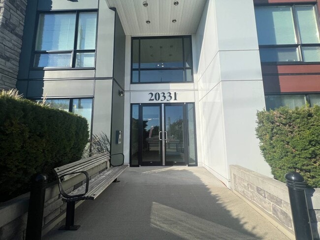 Building Photo - 20331 Dewdney Trunk Rd