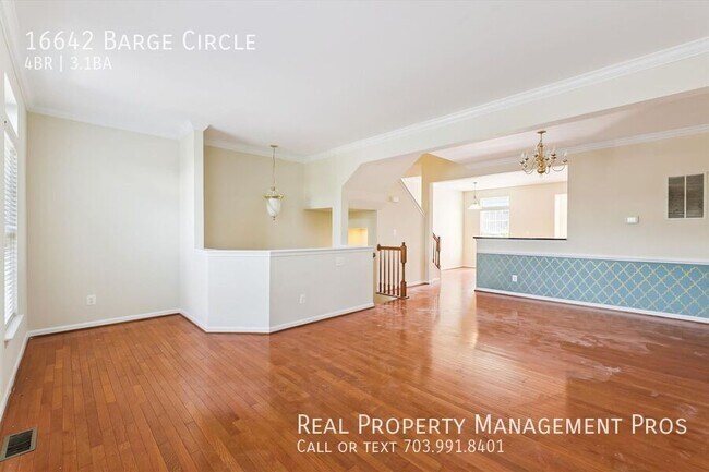 Foto del edificio - 16642 Barge Cir