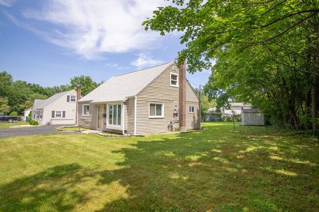 Foto del edificio - 2 BD 1 BA North Colonie Schools