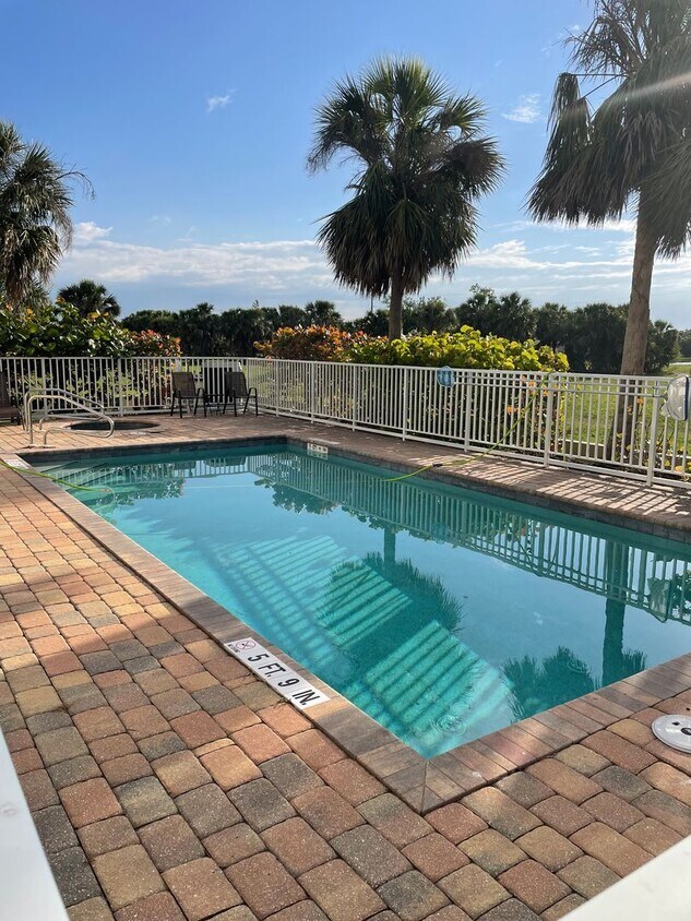 Primary Photo - Furnished 3 Bedroom 2 Bath with Garage Punta Gorda Condo