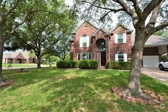 Building Photo - 12110 Laurel Ct