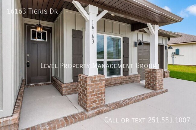 Building Photo - 16163 Tigris Dr