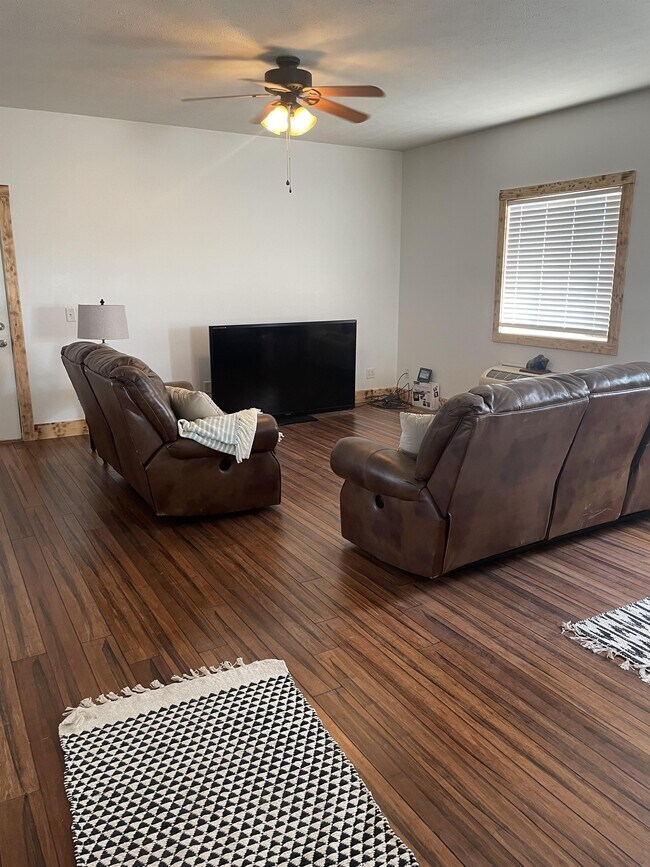 10798 E Magnolia Rd, Gypsum, KS 67448 House Rental in Gypsum, KS