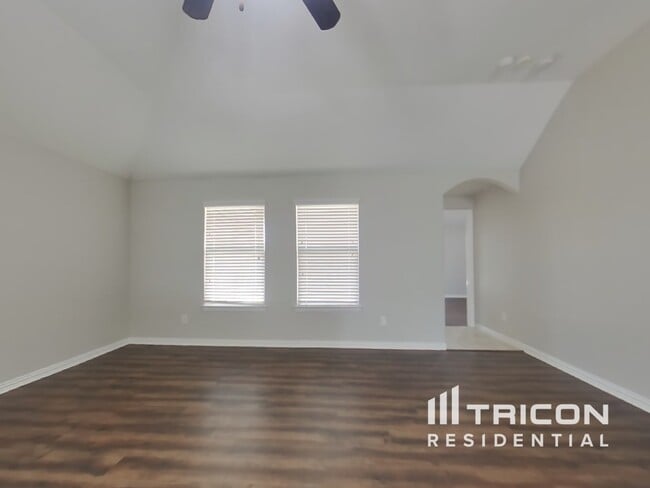 Foto del edificio - 560 Bromeliad Dr