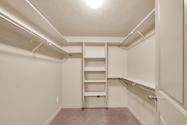 Building Photo - 4827 Boulder Meadow Dr