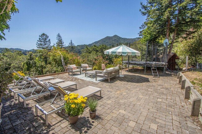 Building Photo - Stunning Henry Hill Mid-Century in Kentfield