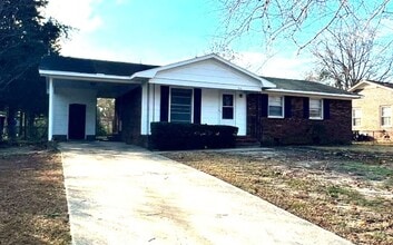 Building Photo - 944 Lark Dr