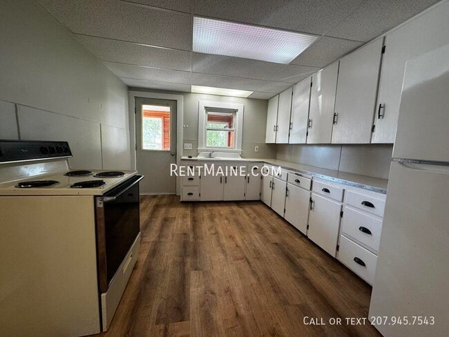 Building Photo - 5 Monument St