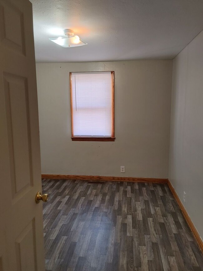 Foto del edificio - 812 Grafton St