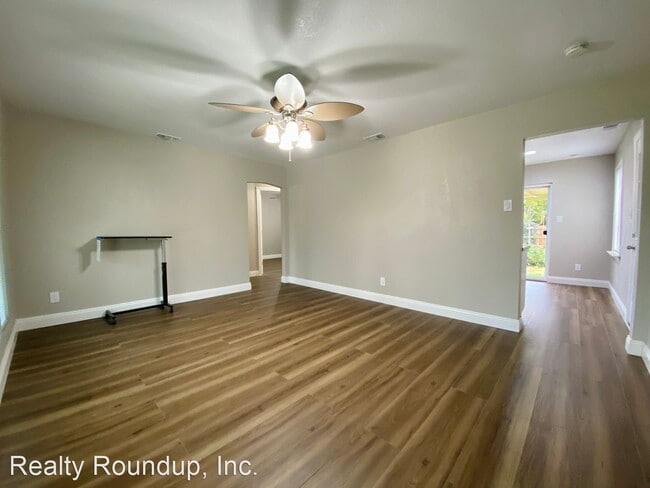 Building Photo - 3 br, 1 bath House - 5260 48th St