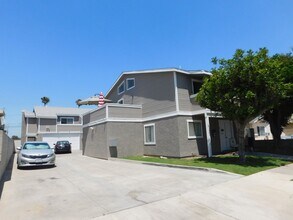 Building Photo - 7811 Alhambra Dr