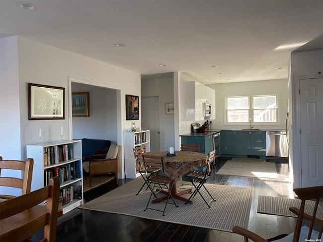 Building Photo - 15 Cedar Hill Terrace