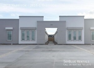 Building Photo - 2816 W Harrison Ave