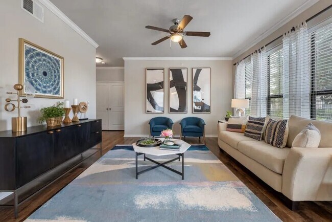 Foto del edificio - Elevated Comfort with Move-In Savings!