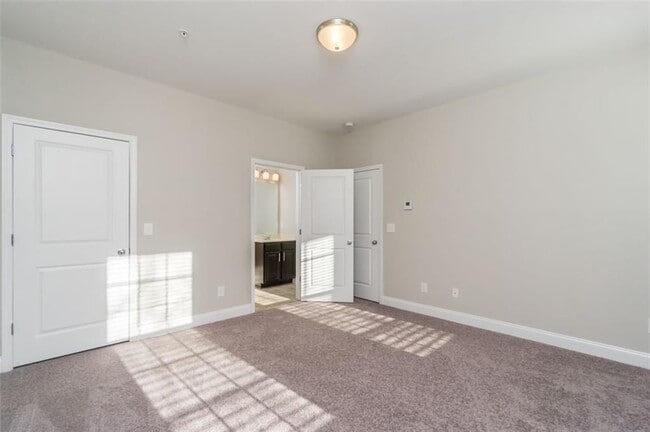Building Photo - 2256 Tenor Ln