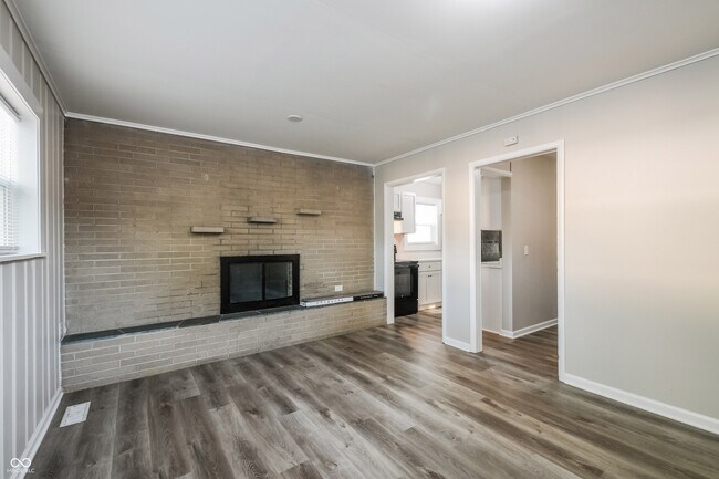 Foto del edificio - 4769 N Mitchner Ave