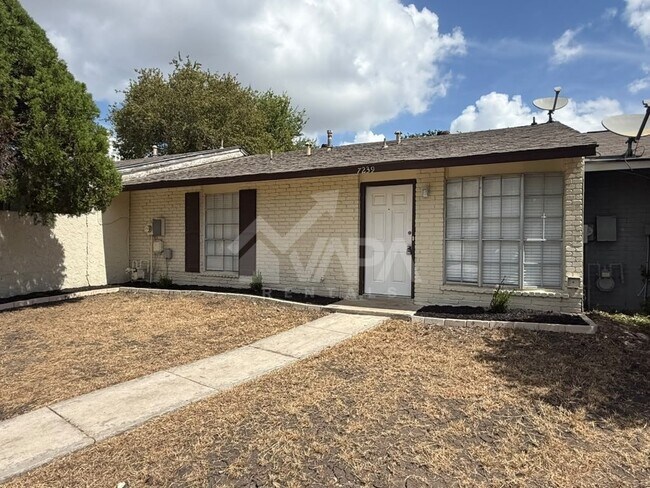 Building Photo - 7239 Glen Hill Dr