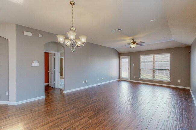 Foto del edificio - 2609 Castle Creek Dr