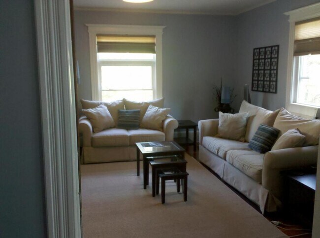 Foto del edificio - 171 Goodwin Street, 2nd Floor, Bristol, CT...