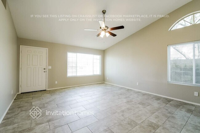 Building Photo - 4415 W Creedance Blvd