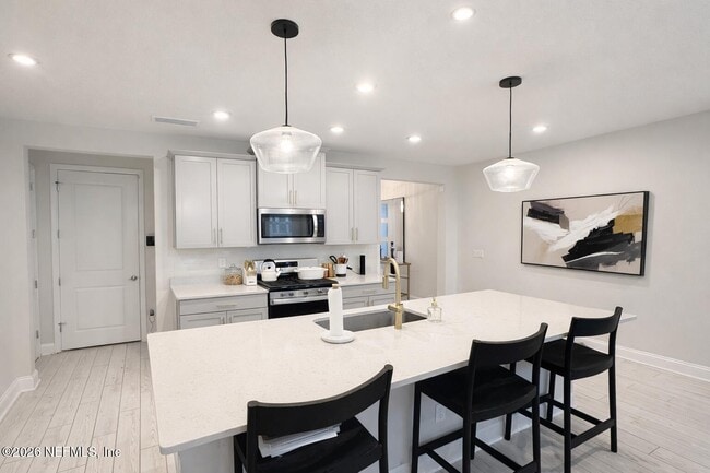 Foto del edificio - 14135 Pier Ln