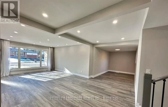 Building Photo - 2421 Speyside Dr