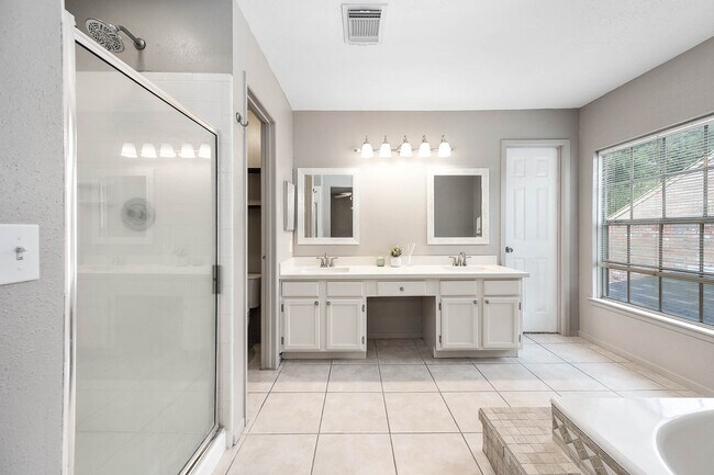 Foto del edificio - 17203 Kettle Creek Dr