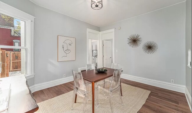 Foto del edificio - 28 E 4th Ave