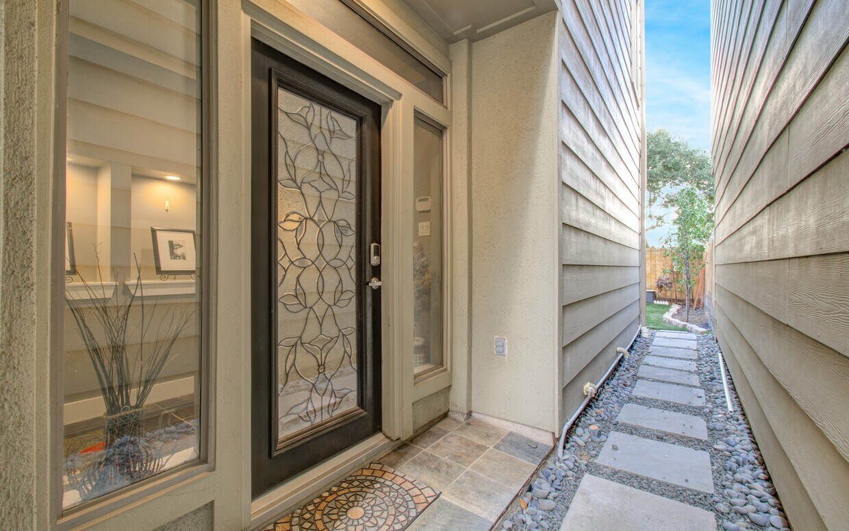 Foto principal - 5222 Lillian St