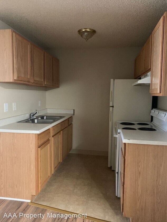 Building Photo - 1 br, 1 bath House - 321 N 5th Street 18