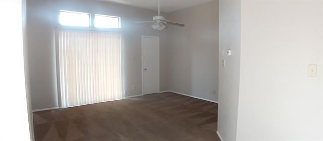 Foto del edificio - 215 Henry M Chandler Dr