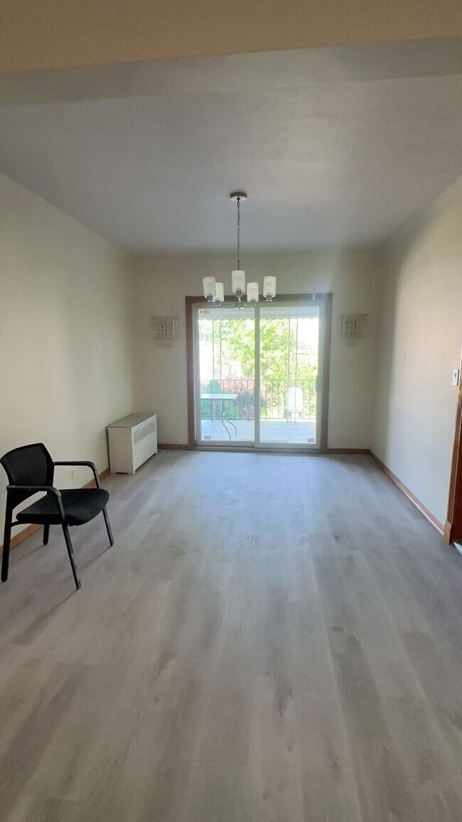 Foto del edificio - 5129 69th Pl