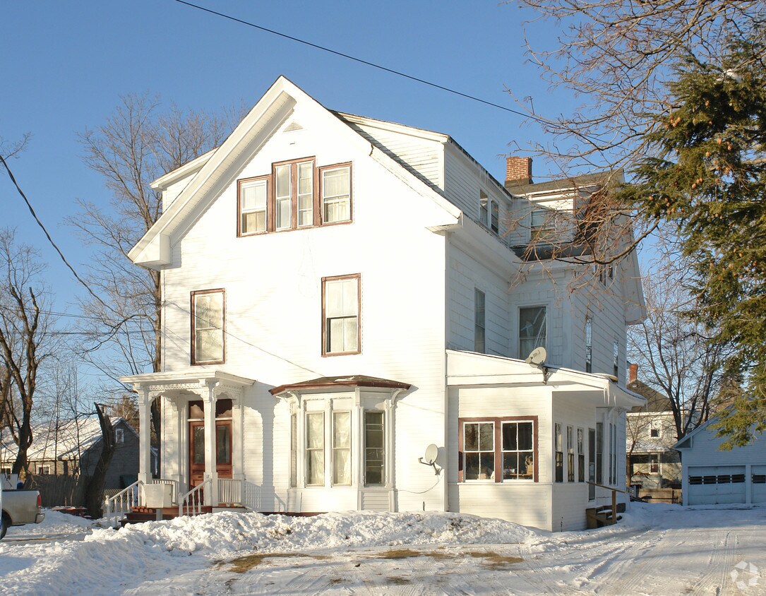 Foto del edificio - 17 Boutelle Ave