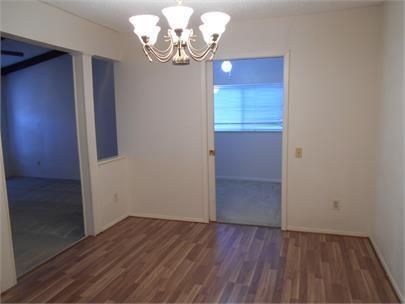 Building Photo - 3315 Kensington Dr