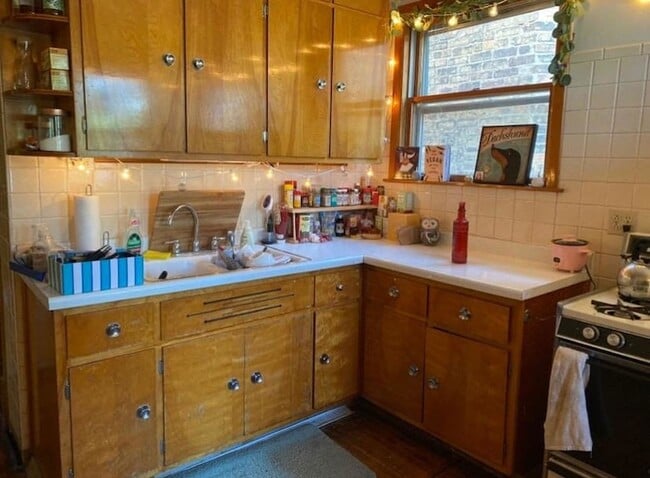 Foto del edificio - 3646 W Wrightwood Ave