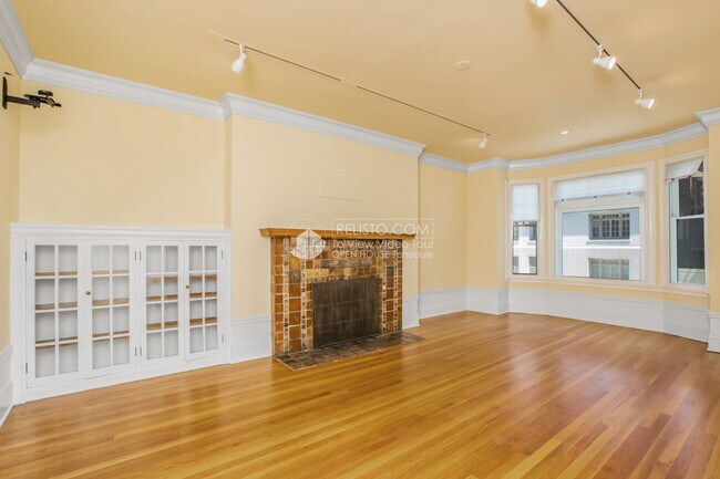 Building Photo - 747 Leavenworth St