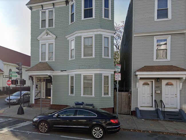 Building Photo - 635 Dorchester Ave