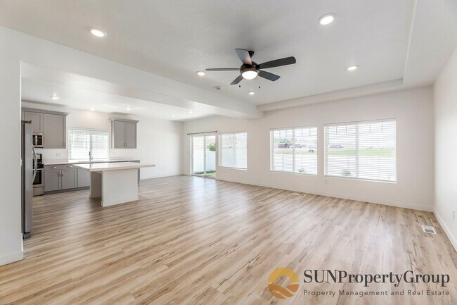 Building Photo - Beautiful Newer Home In Great Lehi Location!!