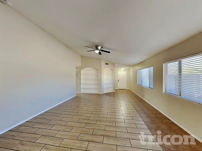 Building Photo - 5206 W Pecan Rd