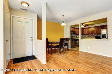 Foto del edificio - 503 Harding Rd